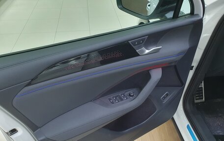 Volkswagen Tiguan, 2025 год, 5 200 000 рублей, 8 фотография