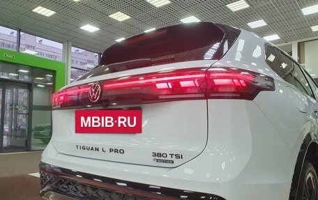 Volkswagen Tiguan, 2025 год, 5 200 000 рублей, 28 фотография