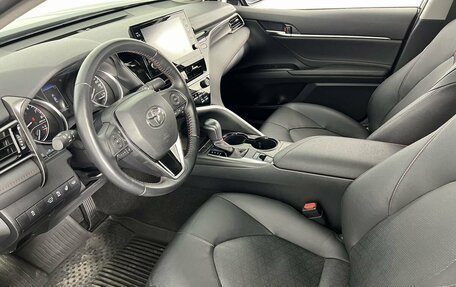 Toyota Camry, 2021 год, 3 400 000 рублей, 10 фотография