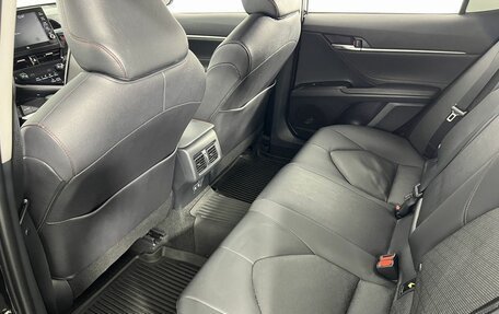 Toyota Camry, 2021 год, 3 400 000 рублей, 11 фотография