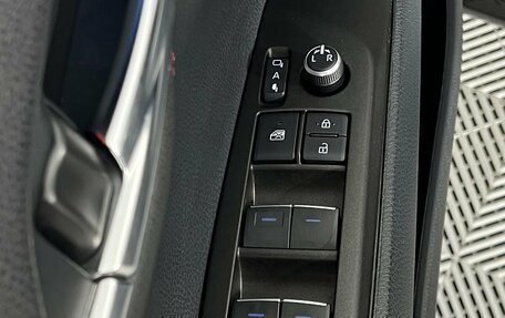 Toyota Camry, 2021 год, 3 400 000 рублей, 19 фотография