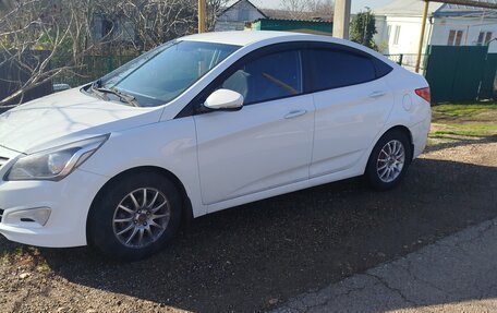 Hyundai Solaris II рестайлинг, 2014 год, 1 150 000 рублей, 2 фотография