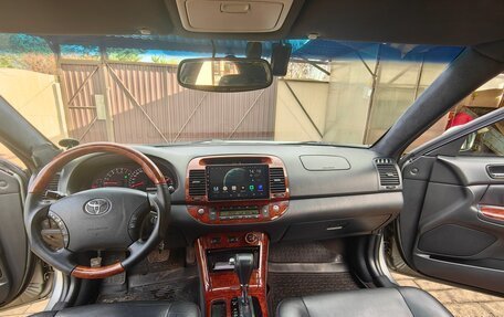 Toyota Camry V40, 2005 год, 1 300 000 рублей, 21 фотография