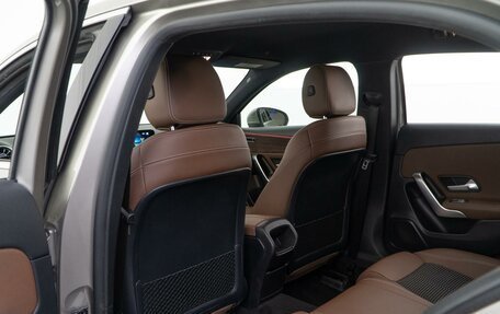 Mercedes-Benz A-Класс, 2019 год, 2 549 077 рублей, 11 фотография