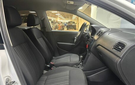 Volkswagen Polo VI (EU Market), 2016 год, 955 000 рублей, 10 фотография