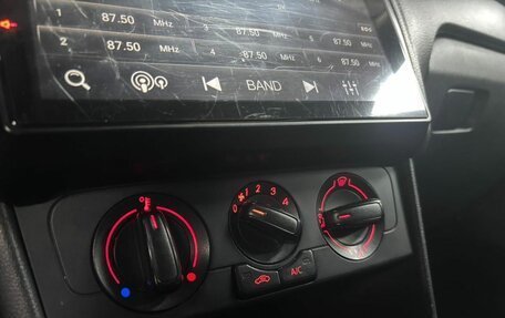 Volkswagen Polo VI (EU Market), 2016 год, 955 000 рублей, 17 фотография