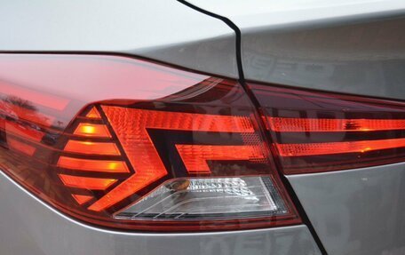 Hyundai Elantra VI рестайлинг, 2019 год, 1 690 000 рублей, 12 фотография