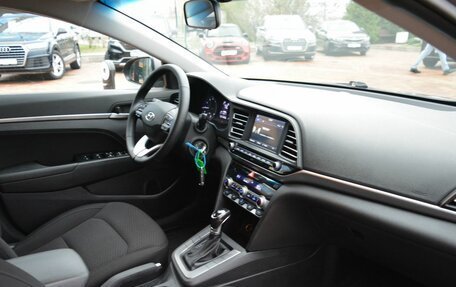 Hyundai Elantra VI рестайлинг, 2019 год, 1 690 000 рублей, 17 фотография