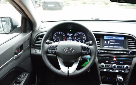 Hyundai Elantra VI рестайлинг, 2019 год, 1 690 000 рублей, 20 фотография