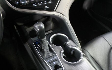 Toyota Camry, 2022 год, 3 300 000 рублей, 26 фотография