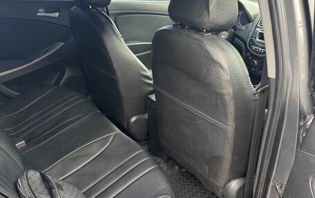 Hyundai Solaris II рестайлинг, 2015 год, 1 050 000 рублей, 12 фотография