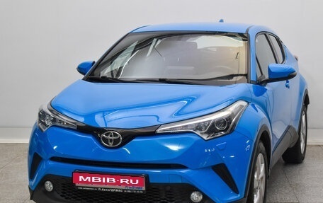 Toyota C-HR I рестайлинг, 2019 год, 2 600 000 рублей, 1 фотография