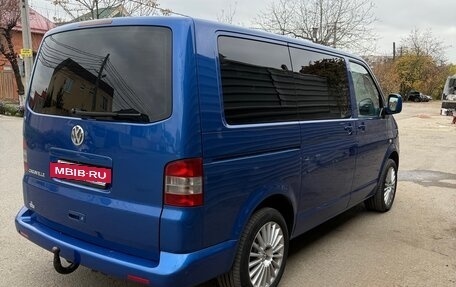 Volkswagen Caravelle T5, 2005 год, 1 100 000 рублей, 7 фотография