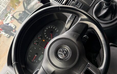 Volkswagen Caravelle T5, 2005 год, 1 100 000 рублей, 25 фотография