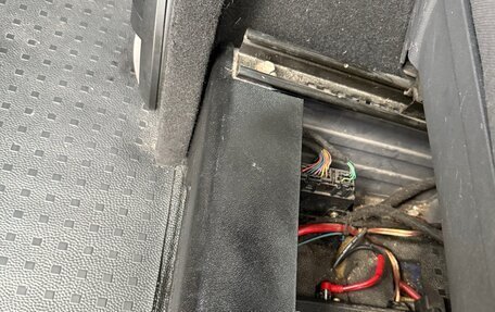 Volkswagen Caravelle T5, 2005 год, 1 100 000 рублей, 19 фотография