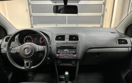 Volkswagen Polo VI (EU Market), 2012 год, 900 000 рублей, 12 фотография