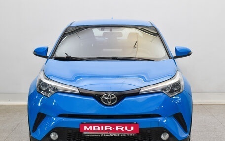 Toyota C-HR I рестайлинг, 2019 год, 2 600 000 рублей, 2 фотография