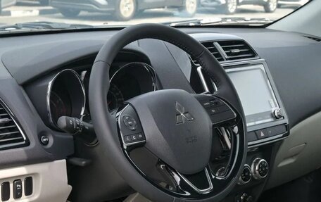 Mitsubishi ASX I рестайлинг, 2024 год, 2 400 000 рублей, 11 фотография