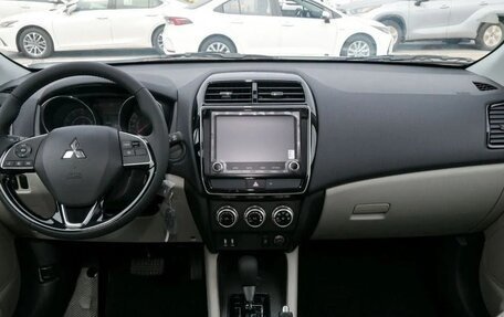 Mitsubishi ASX I рестайлинг, 2024 год, 2 400 000 рублей, 12 фотография