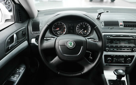 Skoda Octavia, 2011 год, 900 000 рублей, 17 фотография