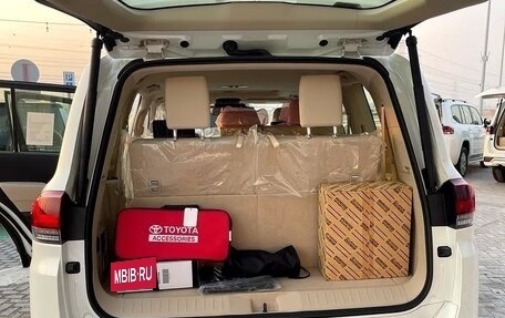 Toyota Land Cruiser, 2025 год, 12 870 000 рублей, 9 фотография