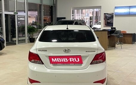 Hyundai Solaris II рестайлинг, 2015 год, 1 019 000 рублей, 5 фотография