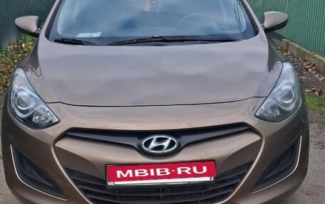 Hyundai i30 II рестайлинг, 2012 год, 1 000 000 рублей, 2 фотография