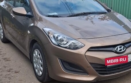 Hyundai i30 II рестайлинг, 2012 год, 1 000 000 рублей, 10 фотография