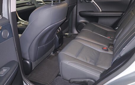 Lexus RX IV рестайлинг, 2021 год, 6 190 000 рублей, 8 фотография