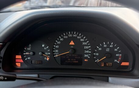 Mercedes-Benz E-Класс, 2001 год, 650 000 рублей, 8 фотография