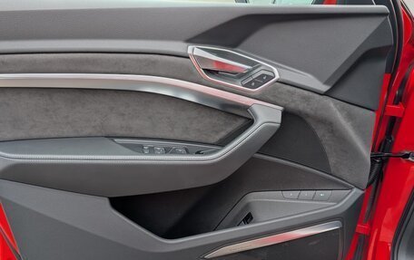 Audi e-tron I, 2021 год, 4 100 000 рублей, 9 фотография