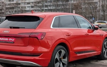 Audi e-tron I, 2021 год, 4 100 000 рублей, 2 фотография