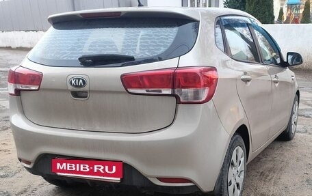 KIA Rio III рестайлинг, 2015 год, 800 000 рублей, 4 фотография