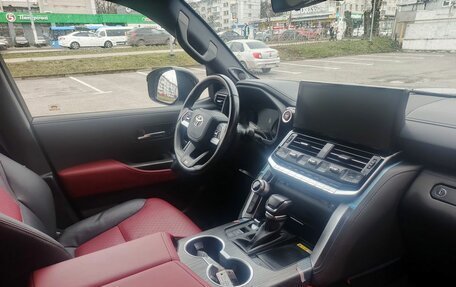 Toyota Land Cruiser, 2022 год, 12 850 000 рублей, 14 фотография