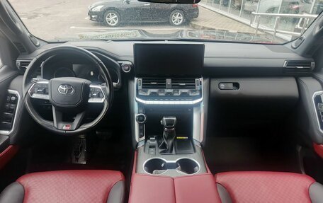 Toyota Land Cruiser, 2022 год, 12 850 000 рублей, 15 фотография