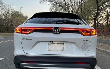 Honda Vezel, 2024 год, 2 070 000 рублей, 5 фотография