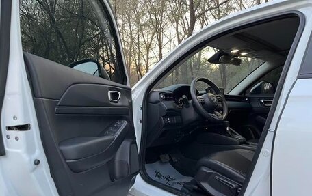 Honda Vezel, 2024 год, 2 070 000 рублей, 7 фотография