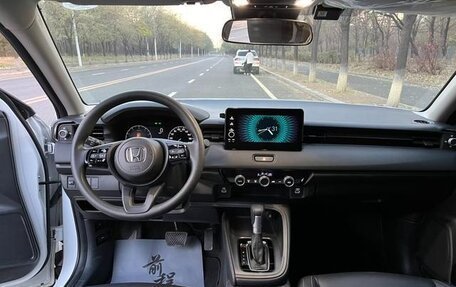 Honda Vezel, 2024 год, 2 070 000 рублей, 9 фотография