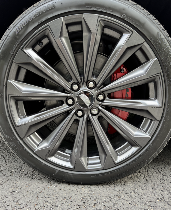 Cadillac Escalade V, 2025 год, 27 300 000 рублей, 10 фотография