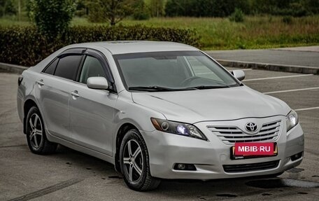 Toyota Camry, 2006 год, 749 000 рублей, 2 фотография