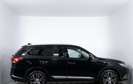 Mitsubishi Outlander III рестайлинг 3, 2018 год, 2 070 000 рублей, 4 фотография