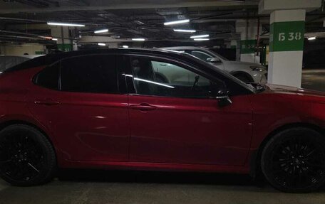 Toyota Camry, 2021 год, 3 050 000 рублей, 7 фотография