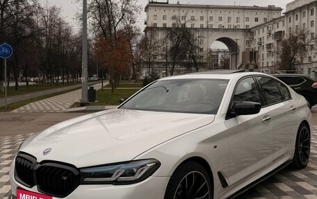 BMW 5 серия, 2017 год, 2 700 000 рублей, 1 фотография