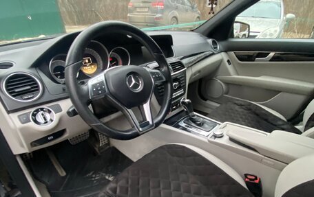 Mercedes-Benz C-Класс, 2011 год, 1 350 000 рублей, 9 фотография