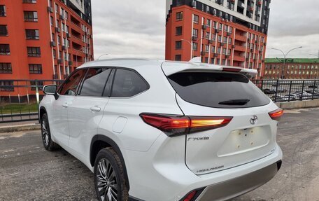 Toyota Highlander, 2025 год, 5 850 000 рублей, 4 фотография