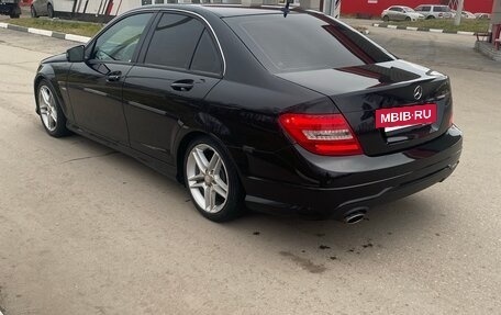 Mercedes-Benz C-Класс, 2011 год, 1 350 000 рублей, 6 фотография