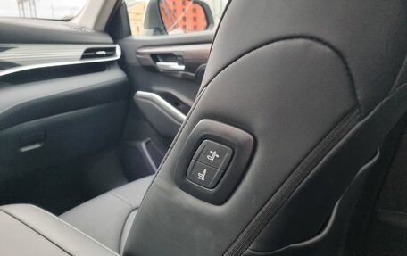 Toyota Highlander, 2025 год, 5 850 000 рублей, 25 фотография