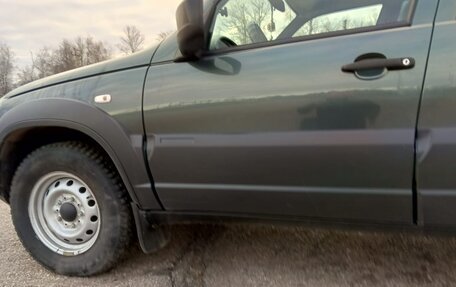 Chevrolet Niva I рестайлинг, 2019 год, 830 000 рублей, 2 фотография