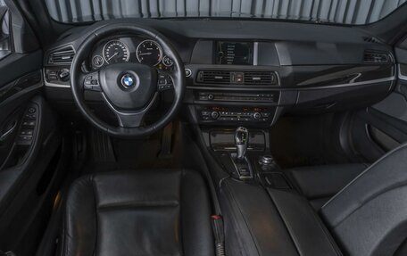 BMW 5 серия, 2010 год, 1 799 000 рублей, 6 фотография