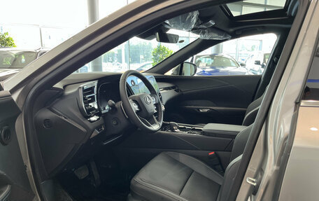 Lexus RX IV рестайлинг, 2025 год, 7 799 000 рублей, 20 фотография